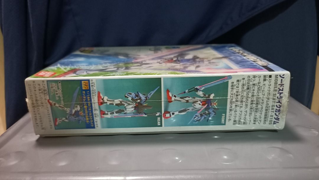 Gundam Seed Sword Strike Gundam 1/144 Scale Model Kit | Bandai 2003 | Sealed Japan Import (Category: Gundam Model Kits) located in Singapore. Submitted by keatleong (Listing ID 1384858656, Image 3). Description: Take home a classic from the Mobile Suit Gundam SEED universe with this Sword Strike Gundam (GAT-X105) plastic model kit by Bandai Japan (2003). 🔹 1/144 scale model kit – No. 08 in SEED series 🔹 Includes Sword Strike’s signature beam sa