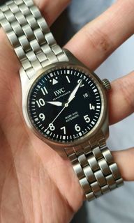 (Category: ) located in . Submitted by towatches (Listing ID 1381752074, Image 1). Description: .