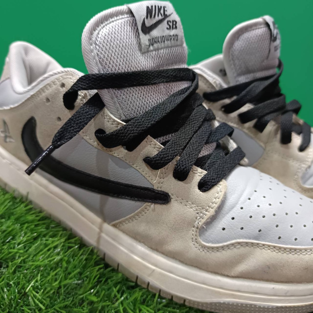 K. Bundle NIKE SB Dunk Low Pro X Travis Scott X PLAYSTATION UK7, Men's ...