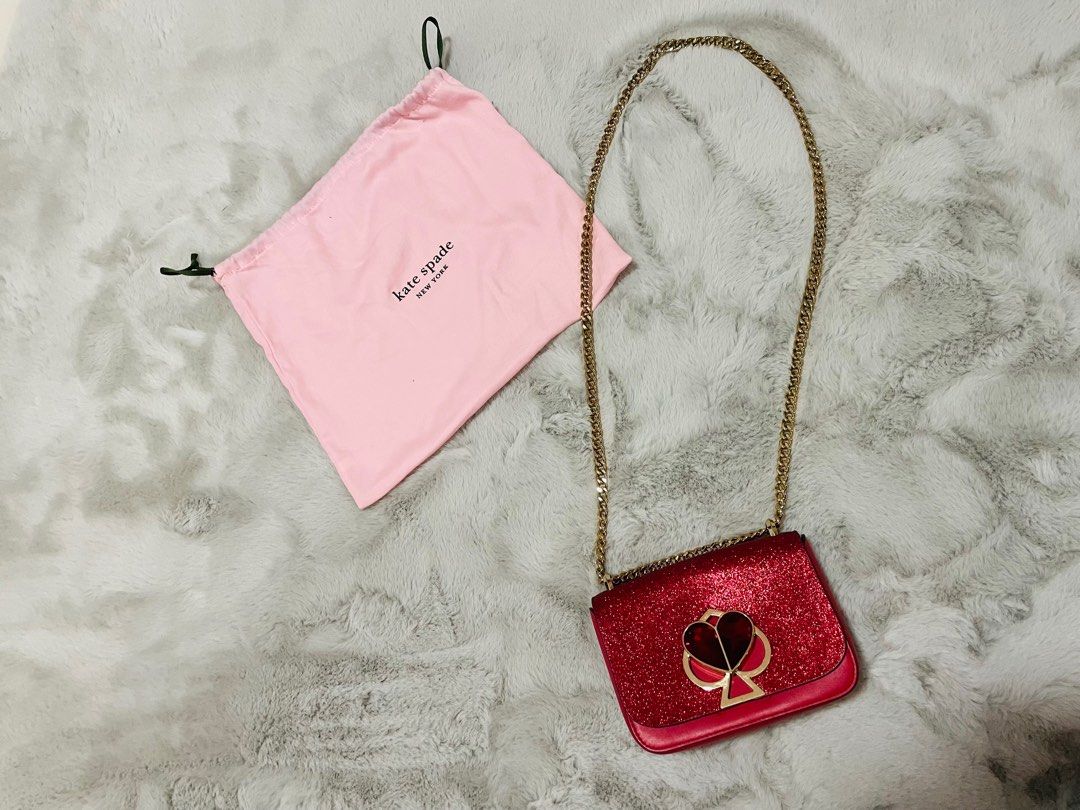 Kate Spade bag (Category: Luxury Bags & Wallets) located in Butuan. Submitted by darlingscloset (Listing ID 1384944596, Image 2). Description: Bought at Kate Spade boutique. Used once during my trip, and just stored. Too small for me Originally bought at $368.