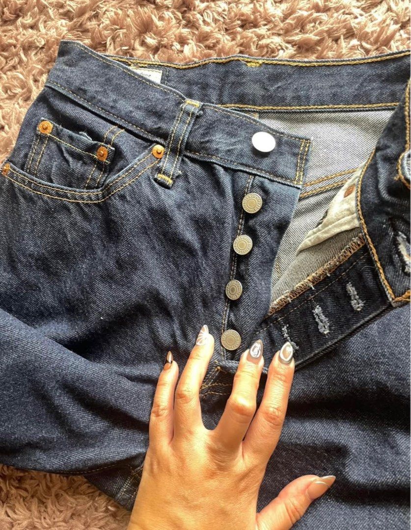 Levis Premium 501 womens (Category: Jeans) located in Manila. Submitted by mayyyyyx (Listing ID 1384847992, Image 3). Description: Levi’s Premium 501 women’s Dm for when worn photo :) super pretty! Di ko pa nagamit nasukat lang Size 24-26 women’s .