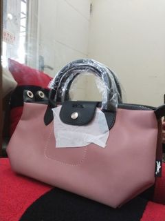 (Kategori: ) berada di . Dikirim oleh vindriasar37265 (ID iklan 1384888747, Gambar 1). Deskripsi: .