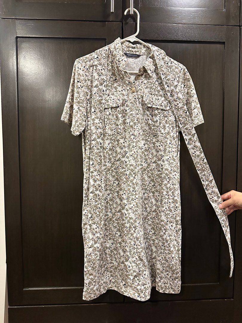 Marks and spencer dress (Category: Dresses) located in Makati City. Submitted by declutterme19 (Listing ID 1385011540, Image 1). Description: .
