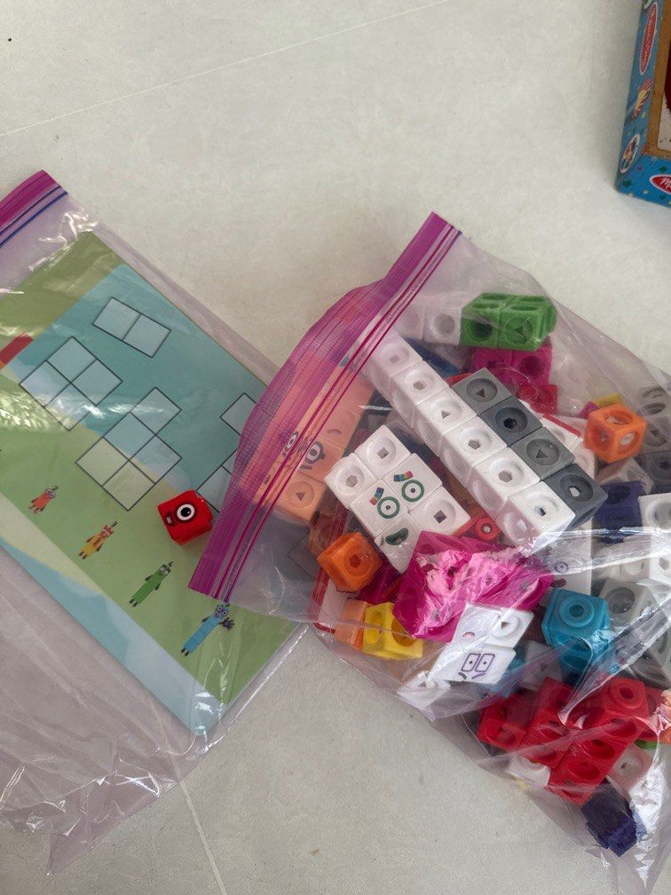 Math link cubes (Category: Educational & Learning Toys) located in Singapore. Submitted by sp_shin (Listing ID 1384948776, Image 1). Description: .