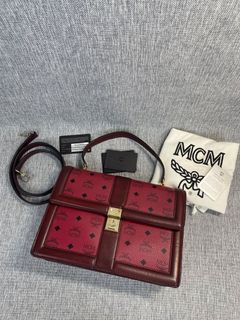(Kategori: ) berada di . Dikirim oleh jogjaluxury (ID iklan 1384971781, Gambar 1). Deskripsi: .