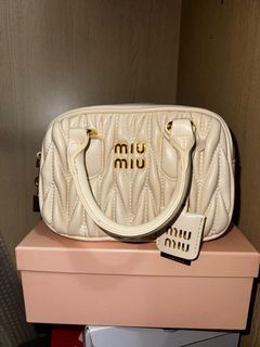 由 unicorn110 (刊登 ID 1385023923，圖片 1) 提交，位於 的 (類別：)，說明：。