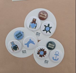 （分類：）位於 。 由 soheeeeee 提交（商品編號 1384986379，圖片 1）。簡介： 。