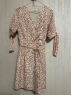 （分類：）位於 。 由 littlemizuki 提交（商品編號 1384967892，圖片 1）。簡介： 。
