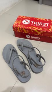 (Kategori: ) berada di . Dikirim oleh stuffbybi (ID iklan 1384953423, Gambar 1). Deskripsi: .