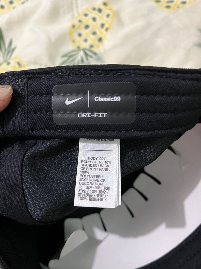 Nike Cap (Category: Caps & Hats) located in Manila. Submitted by hdat01 (Listing ID 1384877768, Image 3). Description: .