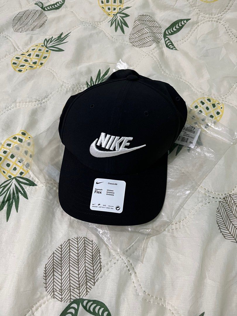 Nike Cap (Category: Caps & Hats) located in Manila. Submitted by hdat01 (Listing ID 1384877768, Image 1). Description: .