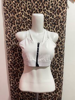 (Kategori: ) berada di . Dikirim oleh kar4.dulc3 (ID iklan 1384999249, Gambar 1). Deskripsi: .