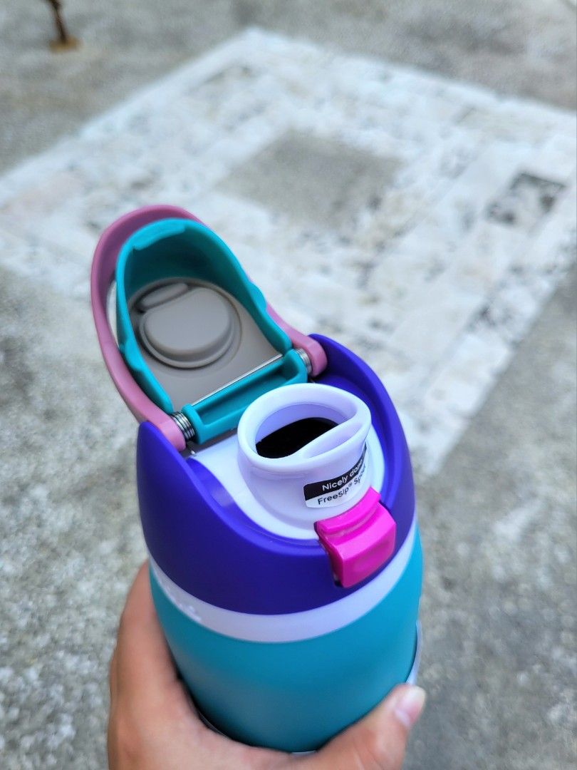 Owala 32oz FreeSip "SKI SLOPES" 💙☁️ (Category: Water Bottles & Tumblers) located in Quezon City. Submitted by Kayreen (Listing ID 1384898751, Image 2). Description: • Stainless steel insulated bottle. • Leak-proof lid. • Patented FreeSip spout with a built-in straw that lets you sip or swig. • BPA , lead and Phthalate-free. • Wide opening for cleaning and adding ice. • with convenient carry loop that also doubles as a lock when closed. • Manufac