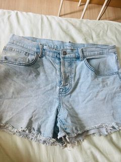 (Category: ) located in . Submitted by ansie126 (Listing ID 1384867750, Image 1). Description: .
