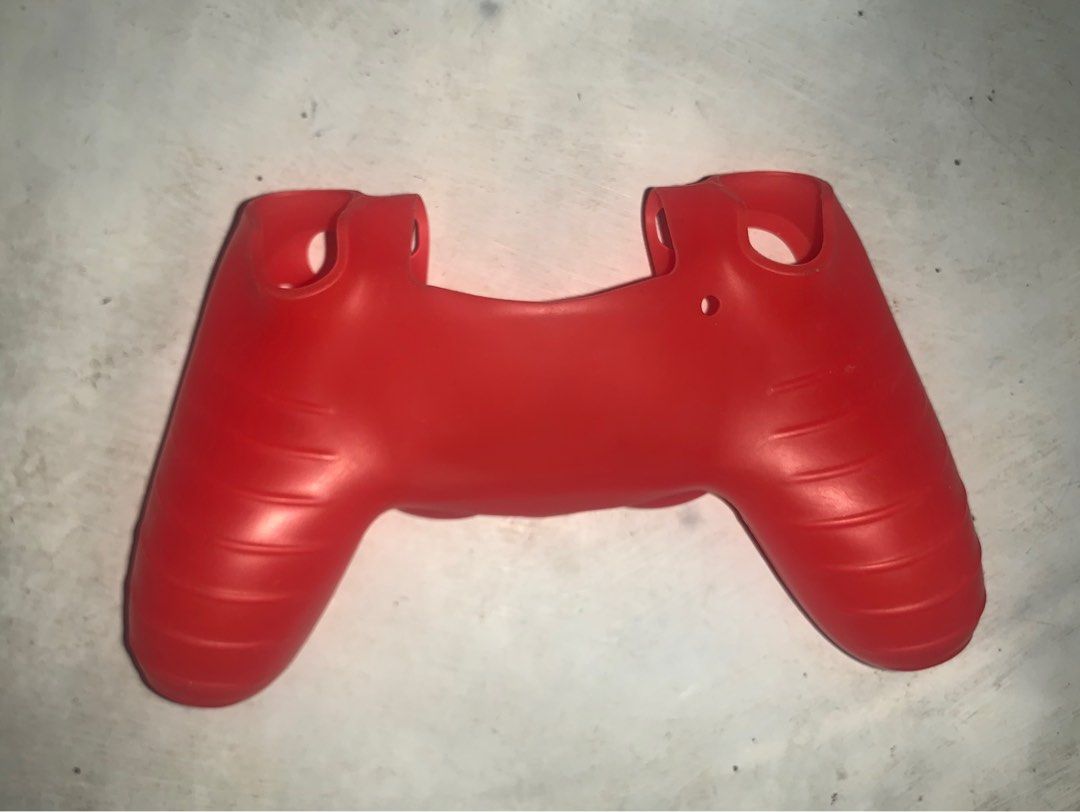 PS4 Controller Silicone Casing (USED) (Category: Cases & Covers) located in Manila. Submitted by louisarrts (Listing ID 1384966548, Image 2). Description: .