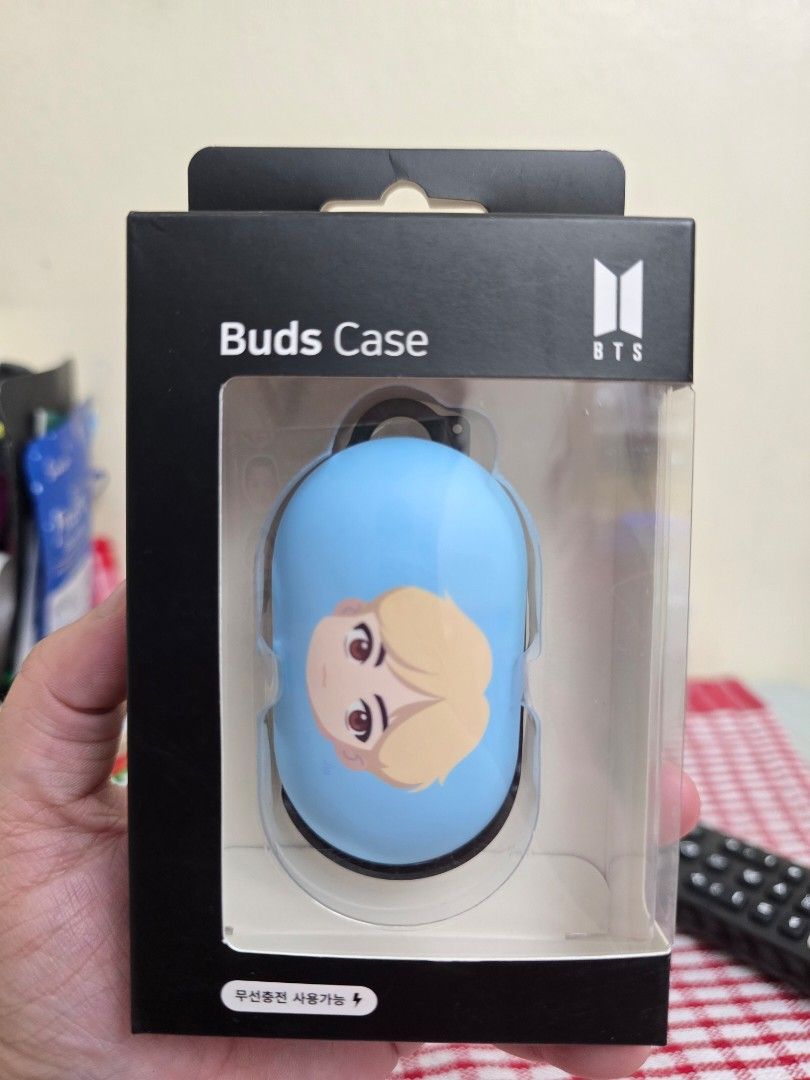 Samsung Galaxy Buds Case (Category: Portable Audio Accessories) located in Cabuyao City. Submitted by ciengbrightlikeadiamond (Listing ID 1384964951, Image 1). Description: Official BTS Samaung Galaxy Buds case.