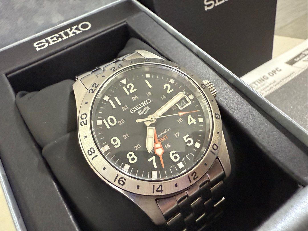 Seiko Field GMT Explorer SSK023 (Category: Men's Watches) located in Las Pinas. Submitted by cnp2021 (Listing ID 1384976143, Image 2). Description: USED SEIKO FIELD GMT BLACK EXPLORER SSK023 - Local AD Complete inclusion with receipt Purchased May 2025 9.8/10 Physical condition Grab/Lalamove/Gogoexpress/LBC BDO/BPI/Gcash/Layaway 🏷️ : Php 15990 📍: Las Pinas DM us for inquiries.