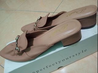 (Kategori: ) berada di . Dikirim oleh cififi_02 (ID iklan 1384979045, Gambar 1). Deskripsi: .