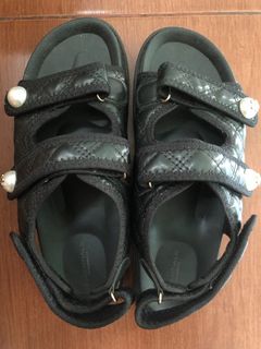 (Kategori: ) berada di . Dikirim oleh itsmeefaraa_ (ID iklan 1384834482, Gambar 1). Deskripsi: .