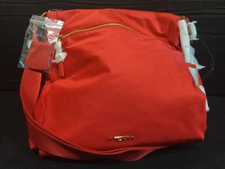 (Kategori: ) berada di . Dikirim oleh chebami_preloved (ID iklan 1385006343, Gambar 1). Deskripsi: .