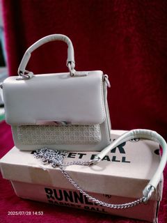 (Kategori: ) berada di . Dikirim oleh melpiar (ID iklan 1384947895, Gambar 1). Deskripsi: .