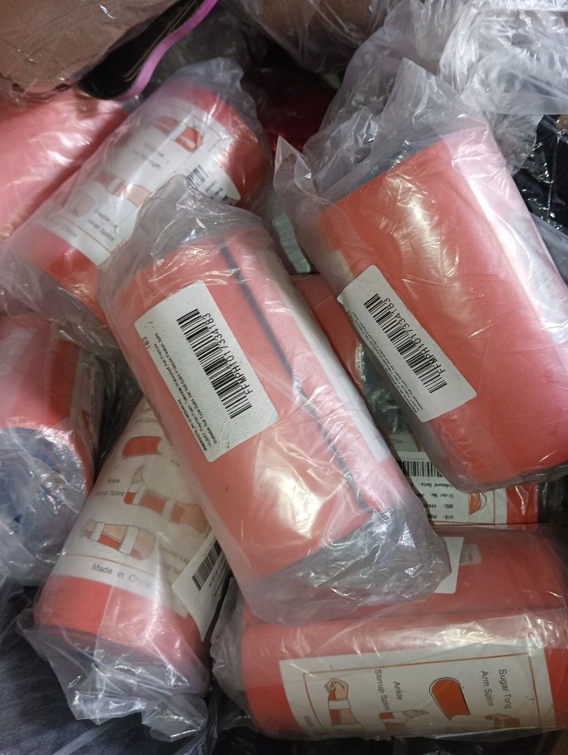 Splint Roll (Category: Braces, Support & Protection) located in San Fernando. Submitted by cknfaithtoysshop1831 (Listing ID 1384977321, Image 1). Description: First Aid Splint Roll Malaki size nito 9pcs take all 1500 nalang Brandnew Sealed.
