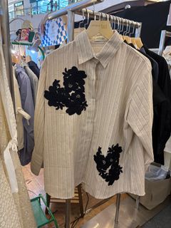 (Kategori: ) berada di . Dikirim oleh alaia.attire (ID iklan 1384918001, Gambar 1). Deskripsi: .