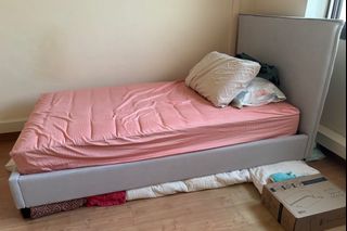 (Category: ) located in . Submitted by ateryx (Listing ID 1384954775, Image 1). Description: .