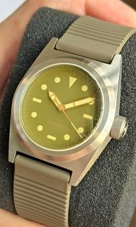 (Category: ) located in . Submitted by towatches (Listing ID 1368373302, Image 1). Description: .