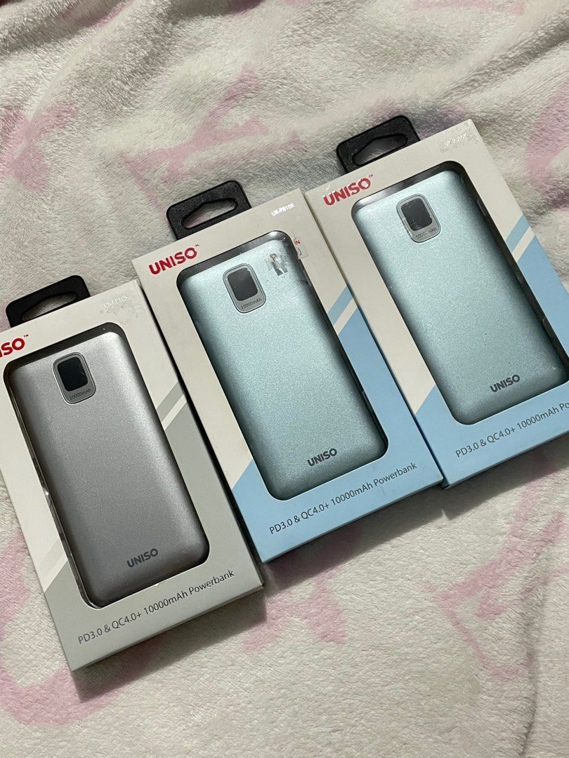 UNISO 10000mah Powerbank (Category: Batteries & Power Banks) located in Valenzuela. Submitted by riri_21 (Listing ID 1384964720, Image 2). Description: Brandnew Sealed UNISO Powerbank 10000mah.