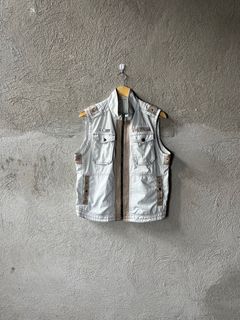 (Category: ) located in . Submitted by basicthrifted (Listing ID 1384966021, Image 1). Description: .