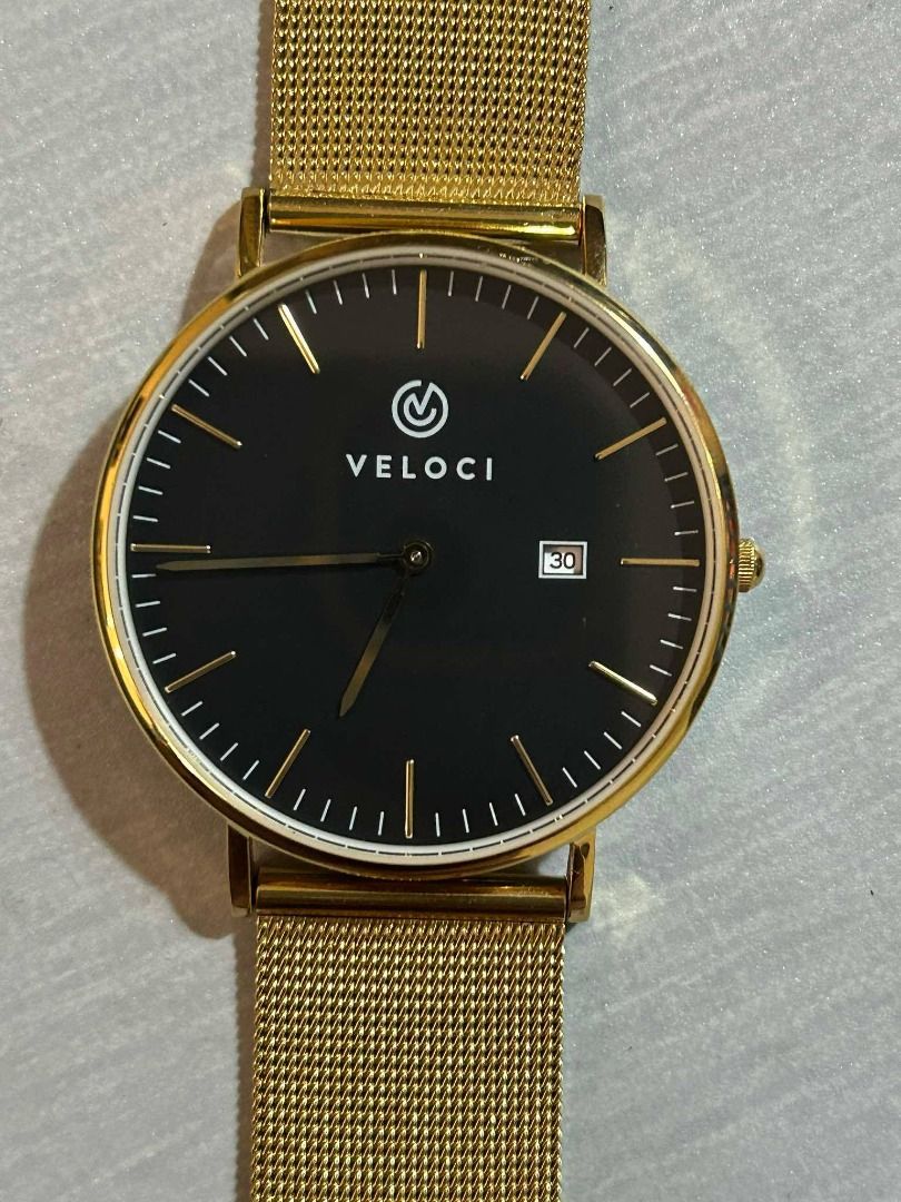 VELOCI VE1203K - Slim Watch (Category: Men's Watches) located in Pasig City. Submitted by grutskieee (Listing ID 1384943347, Image 1). Description: - Adjustable Strap - No discoloration - Comes with original box.