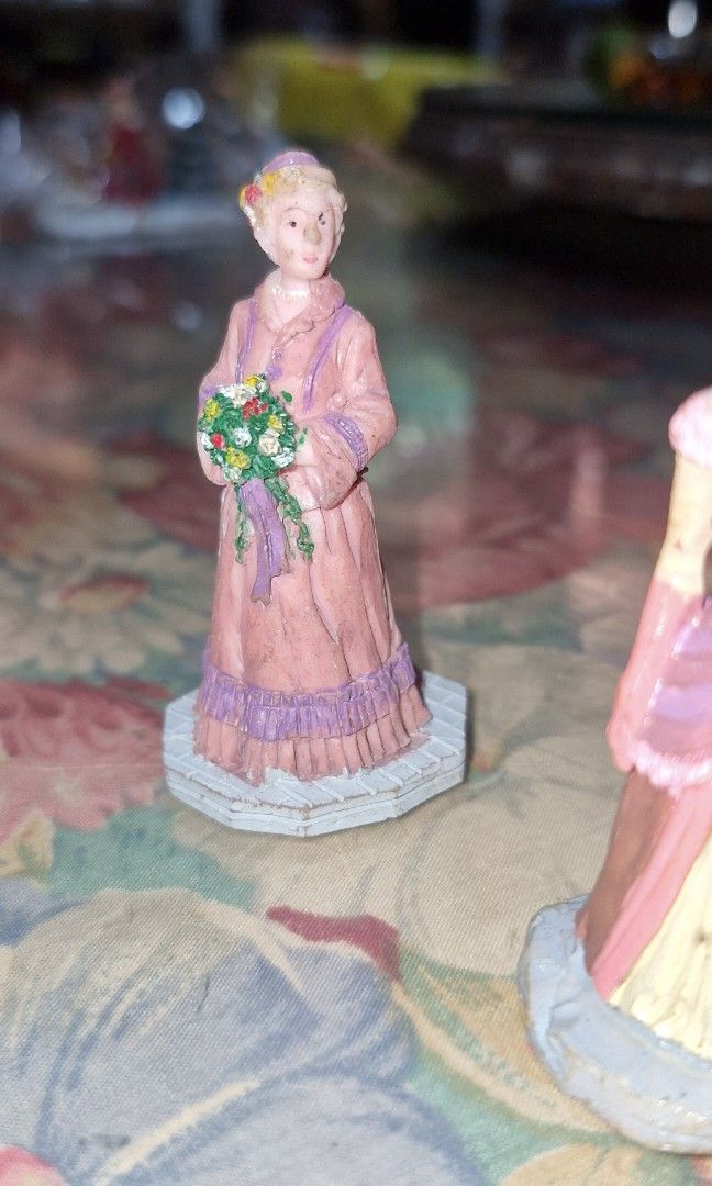 Victorian Ladies Lemax bundle (Category: Storybooks) located in Quezon City. Submitted by belikabim2014 (Listing ID 1384858830, Image 3). Description: bundle of 7 pcs buyer books courier novaliches.