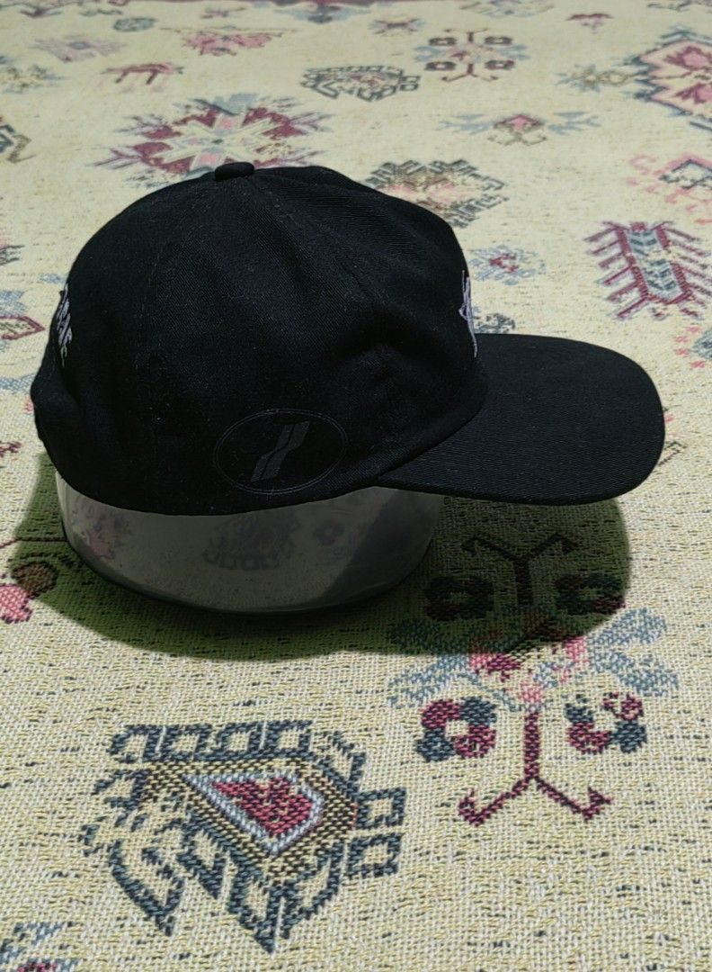 Welldone Hat (Category: Caps & Hats) located in Cagayan de Oro. Submitted by james_dig (Listing ID 1384939531, Image 3). Description: like new excellent condition OSFA color may vary due to lighting manage expectations for item is from ukay +sf Cagayan de Oro,Mindanao.