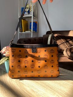 (Kategori: ) berada di . Dikirim oleh karamely_shop (ID iklan 1384842492, Gambar 1). Deskripsi: .