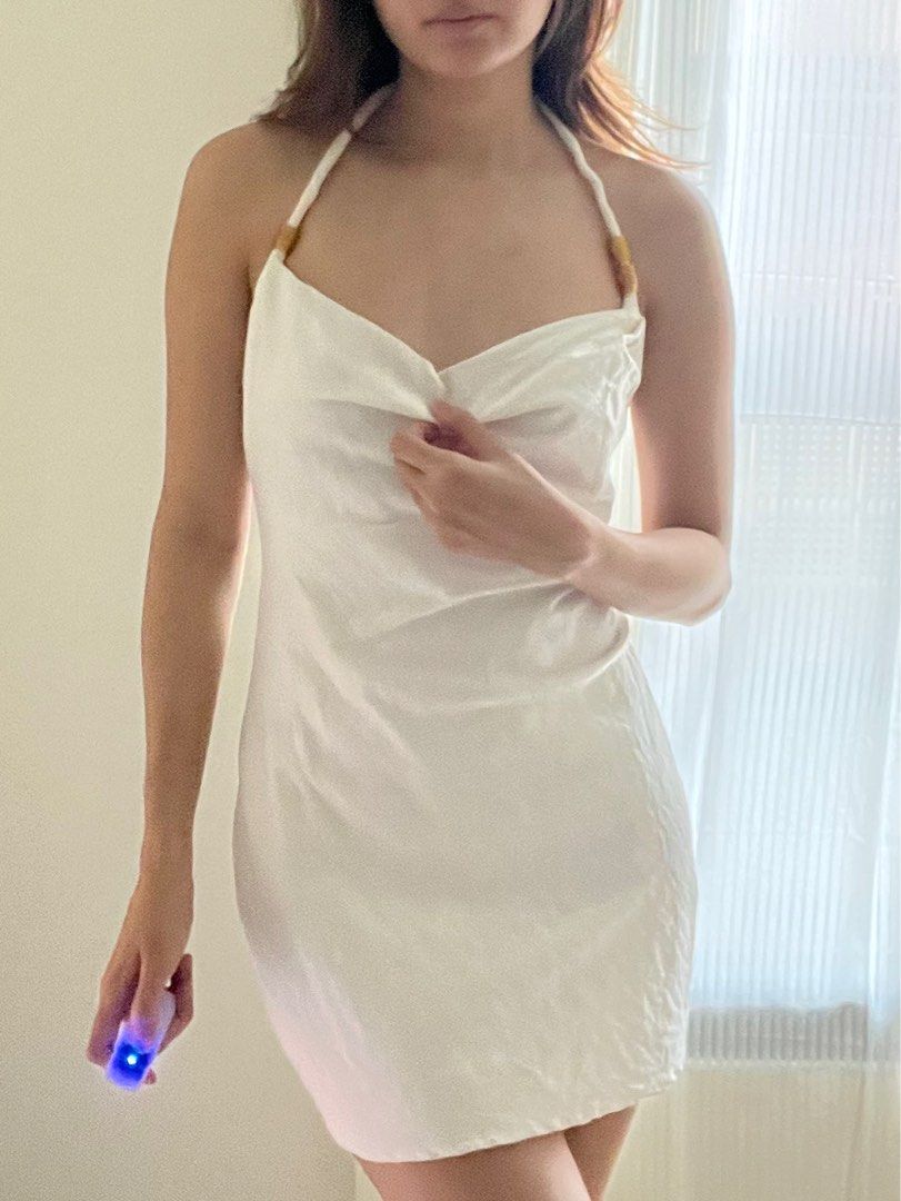 Zara linen halter dress (Category: Dresses) located in Pasig City. Submitted by shopmic (Listing ID 1384882412, Image 3). Description: Good as new Ref: 5’2 ft 32 bust 25-26 waist .