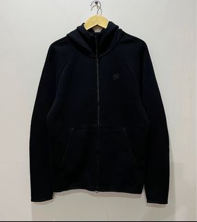 (Kategori: ) berada di . Dikirim oleh sultancuan308_thrift (ID iklan 1384948443, Gambar 1). Deskripsi: .