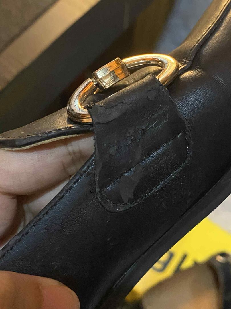🖤 Figlia Black Loafers (Category: Loafers) located in Antipolo. Submitted by ci4riel (Listing ID 1385193857, Image 3). Description: Chic with gold detail, perfect for smart casual or office looks! 📌 Preloved with signs of wear (see last photo), but still wearable. 📍Meet-up or shipping | DM for more pics or fit 👞.