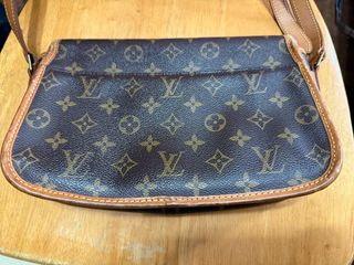 （分類：）位於 。 由 mskklshopping 提交（商品編號 1385128571，圖片 1）。簡介： 。