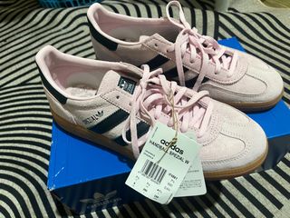 (Category: ) located in . Submitted by thebatik_cantik (Listing ID 1385102715, Image 1). Description: .
