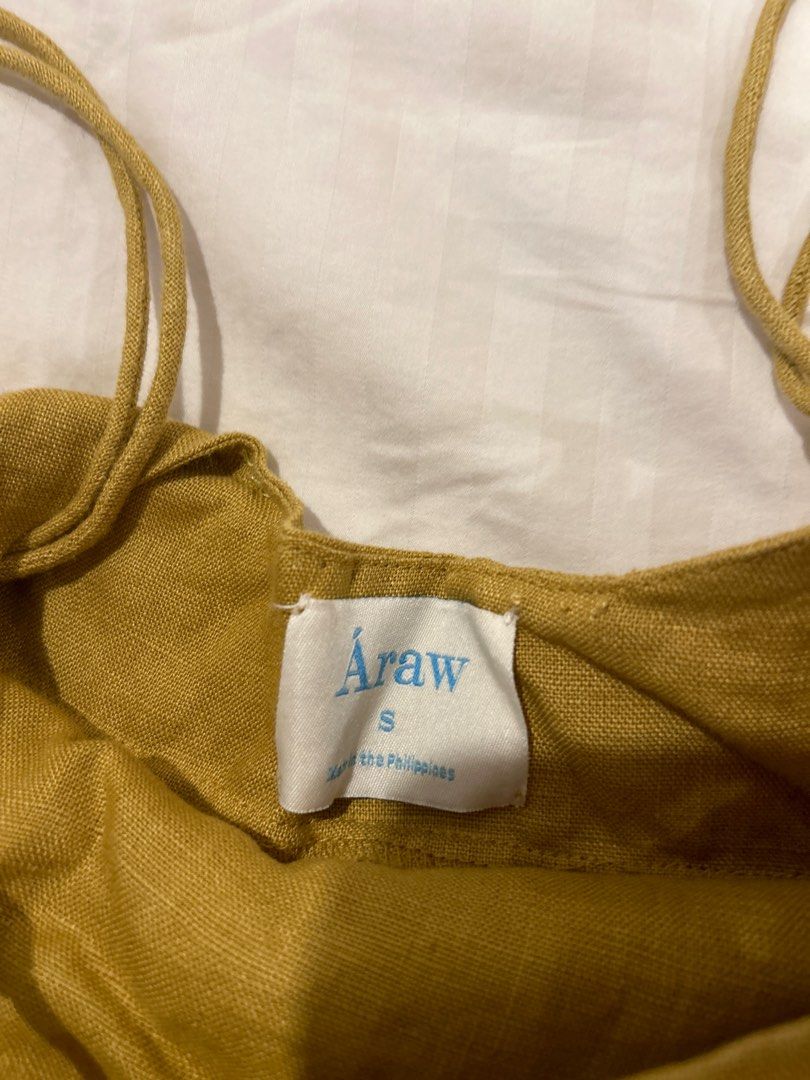Araw the Line Dress (Category: Dresses) located in Quezon City. Submitted by kailynshop (Listing ID 1385045616, Image 2). Description: Bought this in siargao Linen Material Colorway is not sold anymore in Araw ig.