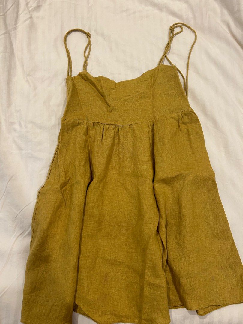 Araw the Line Dress (Category: Dresses) located in Quezon City. Submitted by kailynshop (Listing ID 1385045616, Image 1). Description: Bought this in siargao Linen Material Colorway is not sold anymore in Araw ig.