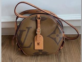 (Kategori: ) berada di . Dikirim oleh boutiquecantique (ID iklan 1385110915, Gambar 1). Deskripsi: .