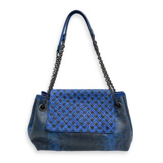 (Category: ) located in . Submitted by carousellluxury (Listing ID 1385158310, Image 1). Description: .