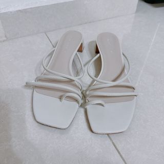(Category: ) located in . Submitted by urbanthreads (Listing ID 1385199959, Image 1). Description: .