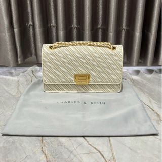 (Kategori: ) berada di . Dikirim oleh thingsfordecluter (ID iklan 1385168274, Gambar 1). Deskripsi: .