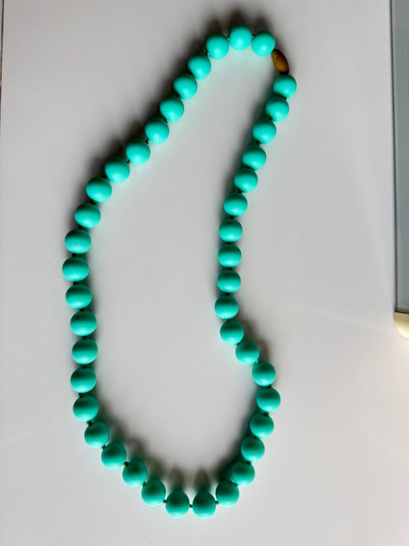Chew beads Necklace (Category: Soothers & Pacifiers) located in Manila. Submitted by magsy (Listing ID 1385108212, Image 3). Description: Slightly used. Still in excelent condition. No flaw Mop: bdo bpi gcash Sf: c/o buyer.