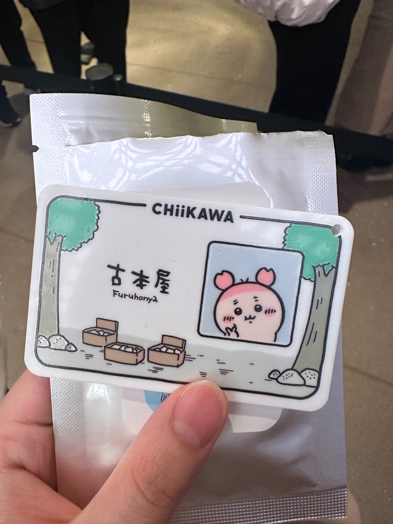 [現貨] Chiikawa days 古本屋 特典卡片 或換師傅, 興趣及遊戲, 玩具 & 遊戲類 - Carousell