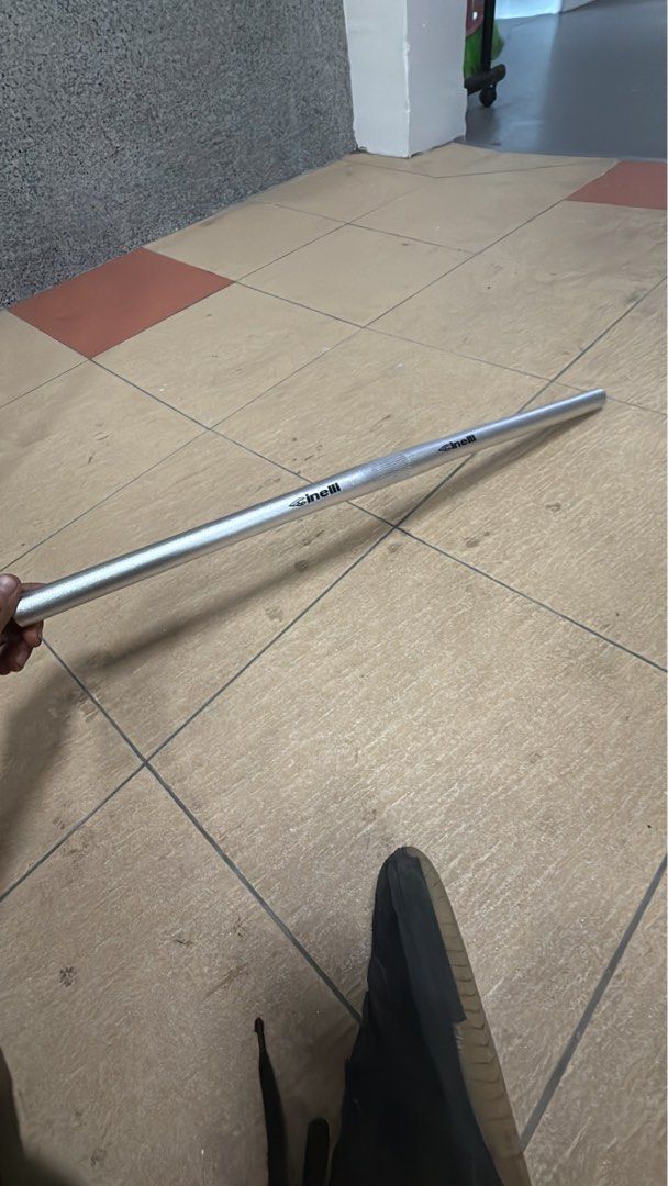 Cinelli riser bar (Category: Parts & Accessories) located in Singapore. Submitted by adxm2 (Listing ID 1385159370, Image 1). Description: Straight brand new Flat bar / riser 25.8mm.