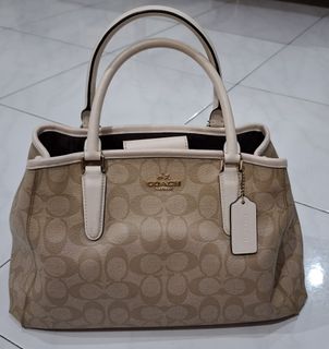 (Kategori: ) berada di . Dikirim oleh halimceles719 (ID iklan 1385070610, Gambar 1). Deskripsi: .